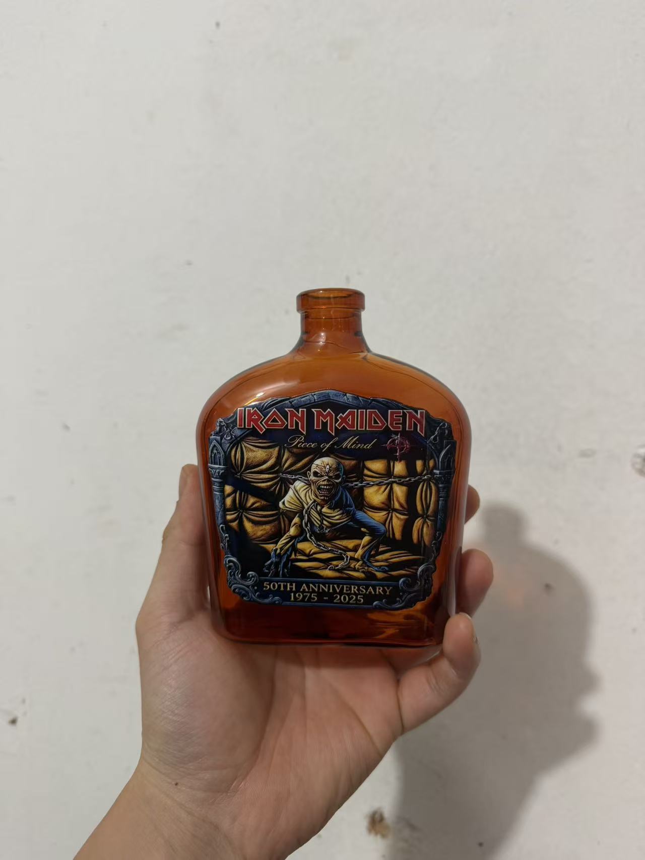 زجاجة مشروبات كحولية بتصميم تم - مراجعة Vintage Collectible Liquor Bottles وسعره