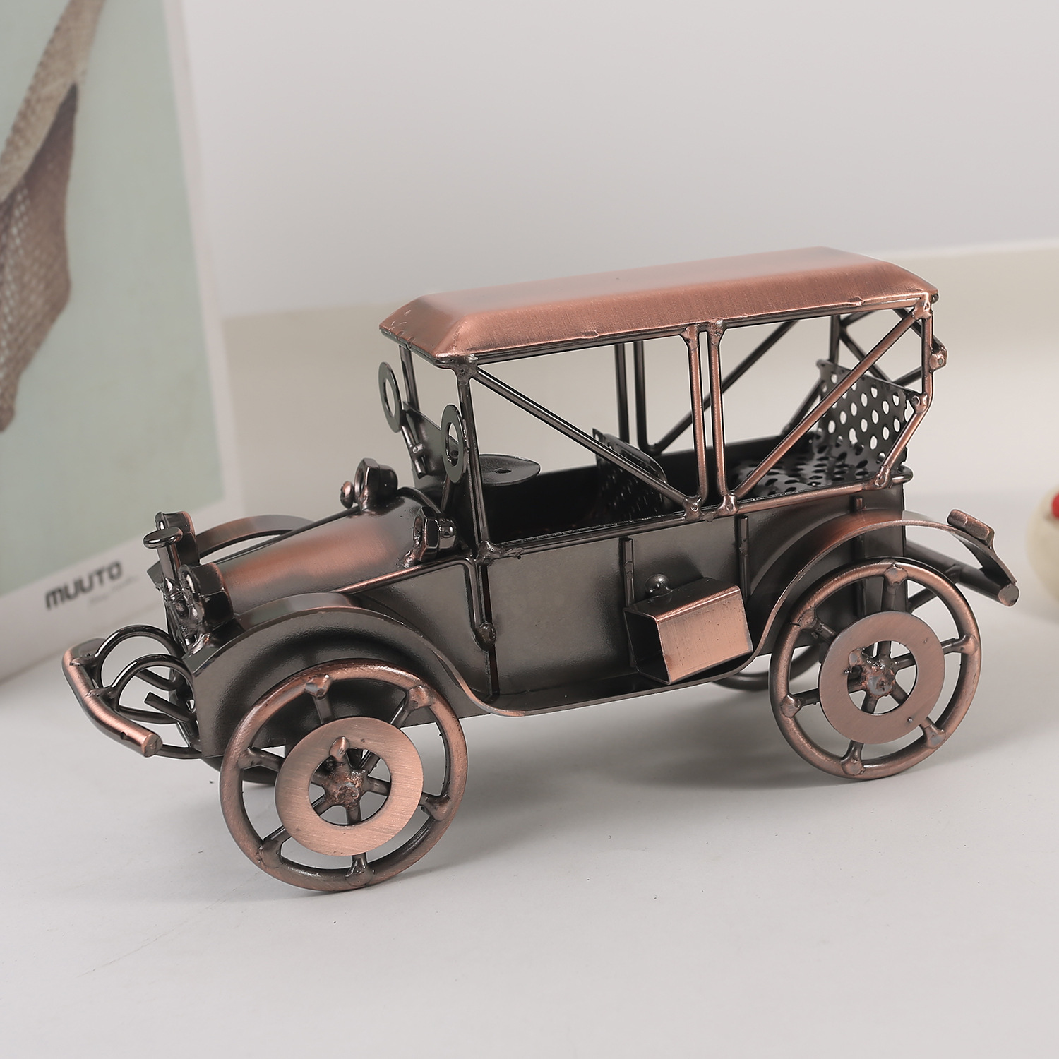 نموذج سيارة قديمة من سبائك الأ - مراجعة Vintage Collectibles Toys وسعره